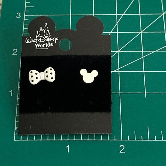 Vintage Disney Mickey Minnie Mouse Earrings Ears Bow Dots Icon White Disneyana - Picture 9 of 9